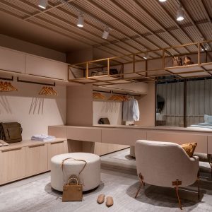CLOSET-1